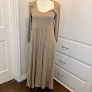 NWT Long Sleeve Scoop Neck Dress
